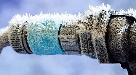 Frozen Pipe Emergency - Danger of Freezing Pipes